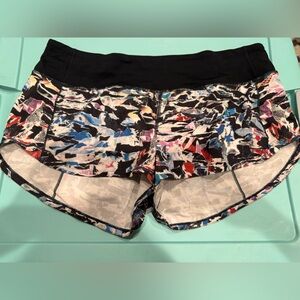Lululemon shorts size 6
